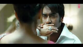 Lyrical:Tum_Jo_Aaye_|Once_Upon_A_Time_In_Mumbai|_Ajay_Devgn,Rahat_Fateh_Ali_Khan,Tulsi_Kumar