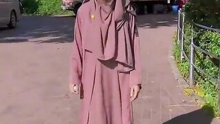Abaya style