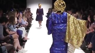 Funny fashion show ????