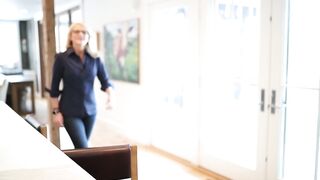 The Secret to Stopping Fear and Anxiety (That Actually Works) | Mel Robbins
