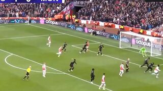 Saka's Brilliant Assist_ Arsenal's Stunning Set-Piece Goal!