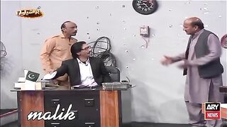 Snaptik_7156342349319228674_malik.