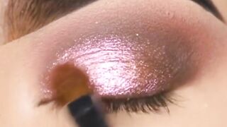 Eye makeup