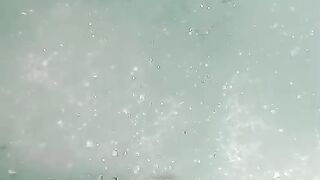 Ada semacam KALDU sop dipermukaan air kolam, tambah air saja, LUBERIN