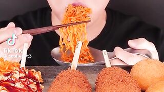 فديوهات الأكل الصينيه