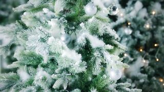 GloRilla - Xmas Time ft Kehlani (Live Performance Video)(720P_HD).
