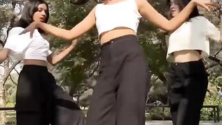 Ta Ta Ta x Cheez Badi hai