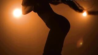 Sizzling Dance by Dhanashree Bollywood