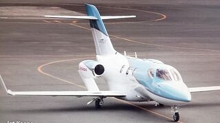 الطائرة