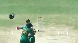 Cricket funny  ????????????????