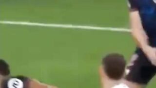 Valverde's Stunning Shot Denied by a Great Save
