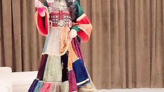 beautifull dance isha