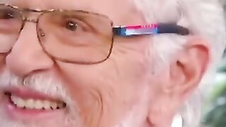 Tente não rir