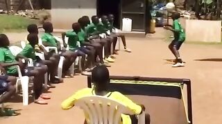 football head play
