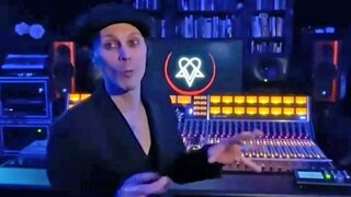 Ville Valo and Deron Miller's Bubble gum Craze on Radio Bam, Smunday.
