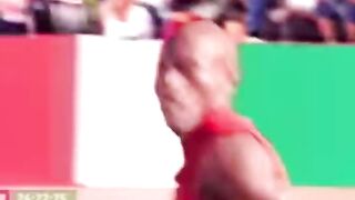 Cameraman Runs Faster Than The Athletes Again!