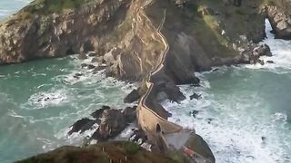 This amazing island is located on the coast of the Bay of Biscay, in the Basque Country