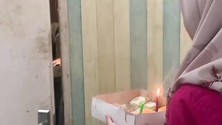 Lah jadi siapa yang ulang tahun
