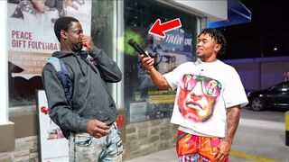 FART  MIC PRANK IN THE HOOD! | (Re-Uploaded)