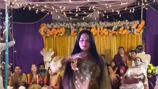 Mera Dil Ye Pukare Aaja Funny Memes and viral Videos On Internet || Mangi Techs