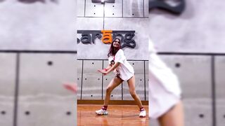 Indian Girl Shruti Parija Dance