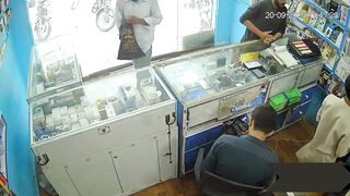 A Pakistani thief