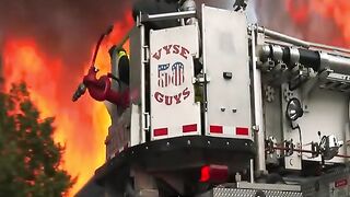 Kepanikan petugas pemadam kebakaran LA