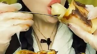Enjoy eating bone marrow#asmrfood