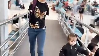 Determined Mother Doesn't Let Lack Of Arms Stop Her