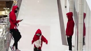 Подхватили Танец  Neon Mode Shuffle .