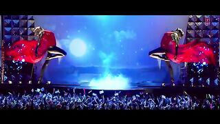 OFFICIAL: "World Dance Medley" Full  Song | Happy New Year | Shah Rukh Khan | Vishal, Shekhar