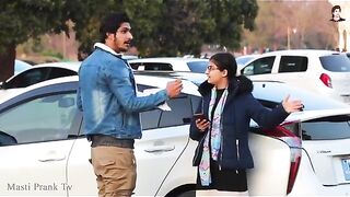 Prank with cute girl????
