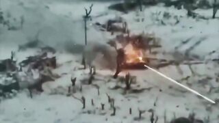 Le char le plus moderne de Russie, le T-90M, se fait écraser par un Bradley américain équipé d'un canon de 25 mm