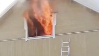 Firefighter Puts Out Fire Using Bernoulli's Principle