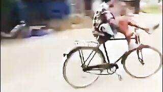Yang Menggelikan