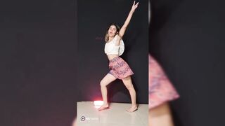 Indian Girl Jigyasa Sharma Dance