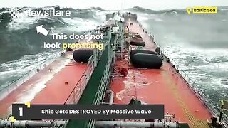 Top_25_Moments_Proving_Nature_is_DAMN_Scary