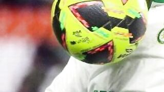 James da brillante asistencia para gol del León vs Chivas #león #guadalajara #shorts
