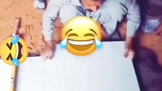 ههههه فيديو مضحك