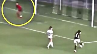 Women's goalkeeper