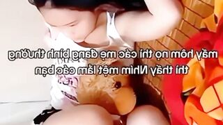 Váy của Gia Linh bản to, có chỉ hồng