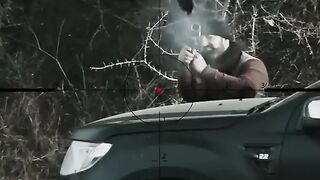 قنبلة ألقيت على الجندي - الفريق الأفضل في العالم #shorts.mp4