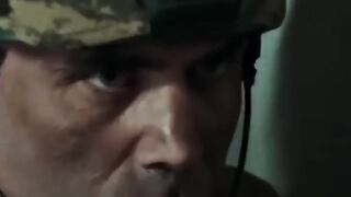 يقوم الفريق بإجراء تدريب على الإنقاذ المدني - الفريق الأفضل في العالم #shorts.mp4