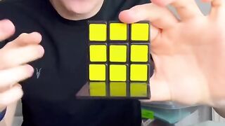 The VANISHING CUBE!.