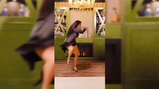 Indian Girl Shubhangi Jaiswal Dance