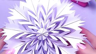 Christmas craft ❄️ Christmas decoration ideas ❄️ DIY Paper Snowflake #shorts #diy #christmas #craft