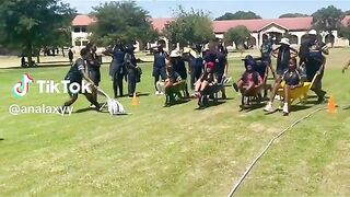 Wheelbarrow racing ????????????