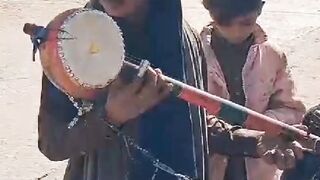 Street singer hidden talent