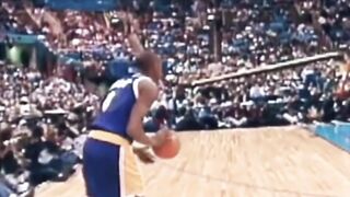 The Iconic Between-the-Legs Dunk????????????????????