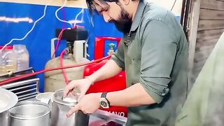 Hisaab samajh aya_???????? adha cup chaii bhi kaafi hai???? Salman Noman❤️ #shorts.